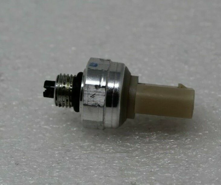 Oil pressure sensor 1581608-00-B/1581608-00-A(通用)