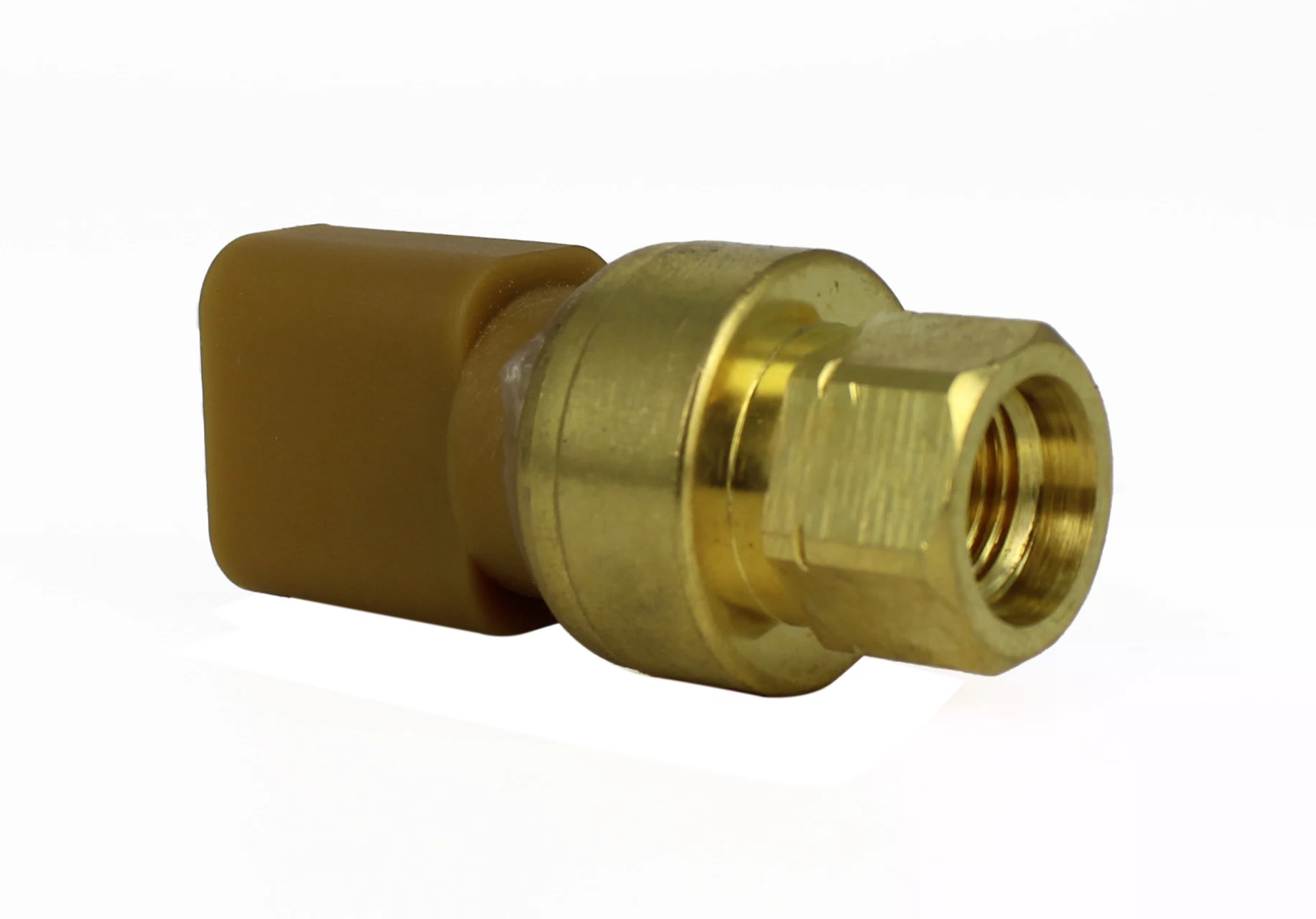 Oil Pressure Sensor 2746719
 For Caterpillar CAT C15 C175 C175- C27