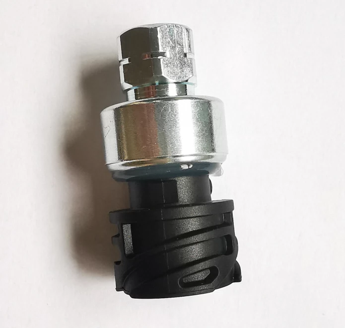 Fuel Pressure Sensor OK006-0170?
12CP116-1?
22443552?
904-7699, 21819082 For Volvo